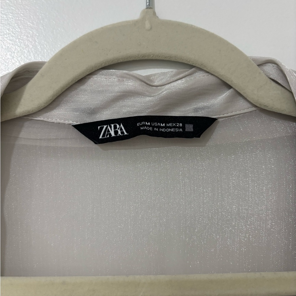 Zara Metallic Cream Button-Down Knot-Front Shirt chic - Picture 2 of 3